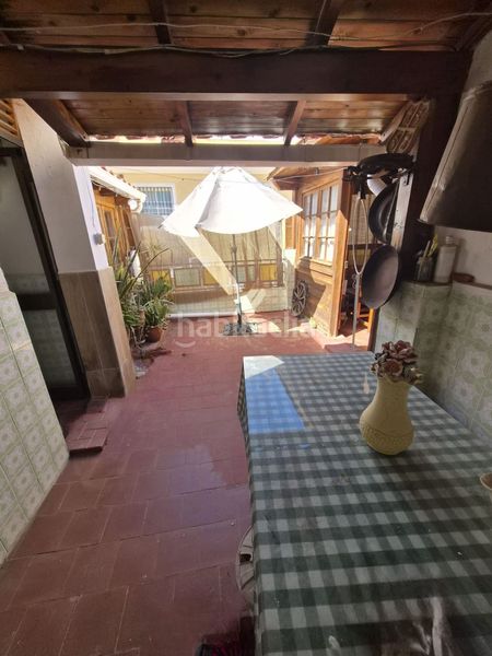Foto cb7380fe-75c2-4115-a022-73c590e10182. Casa adossada a El Molinillo - Capuchinos Málaga