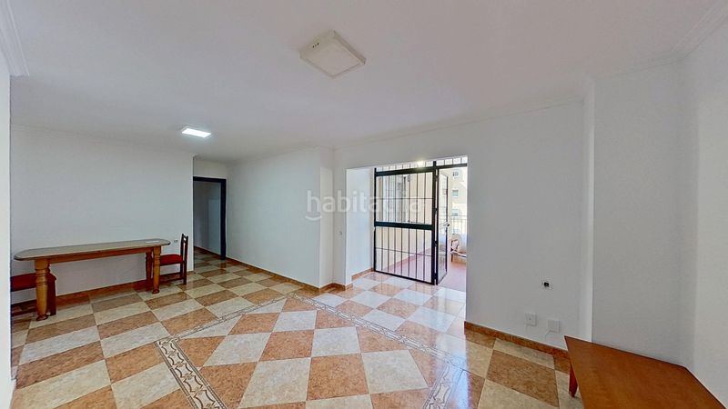 Foto c4e6dfb8-be4c-4f31-b786-d3a0144459ce. Pis a Barrio de Ciudad Jardín Málaga