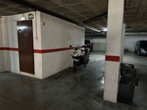 Autoparkplatz in El Tejar - Hacienda Bizcochero. Inmobiliarias unicasa vende en teatinos este fantastico garaje