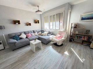 Dachwohnung in Maracena. Inmobiliarias unicasa vende este precioso ático duplex en marace