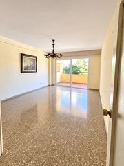 Appartement à La Malagueta - Monte Sancha. Unicasa presenta este piso de 4 dormitorios con terraza  la mala