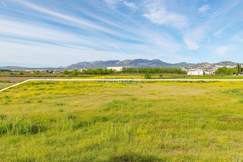 Foto 50f82f13-b2a2-4a98-b9f5-66b0997446c3. Terreno residencial finca rústica en Camino de Ronda Granada