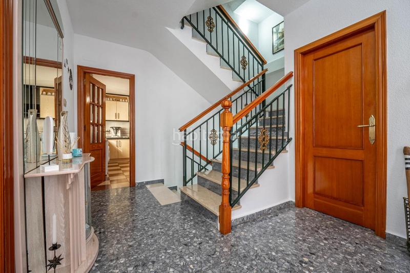 Foto b6961258-318a-41fa-a740-d179d520b72e. Casa magnifica casa en las gabias con patio y terraza en Gabias (Las)