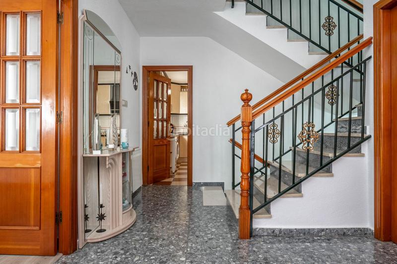 Foto f9be493e-ed50-4ecb-b780-87c43ef95b54. Casa magnifica casa en las gabias con patio y terraza en Gabias (Las)
