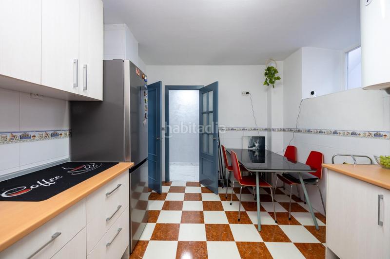 Foto 415eb96a-af6a-4c69-9651-c352a3f18b87. Casa adosada en san sebastian 5 casa , ideal para inversión en Albolote