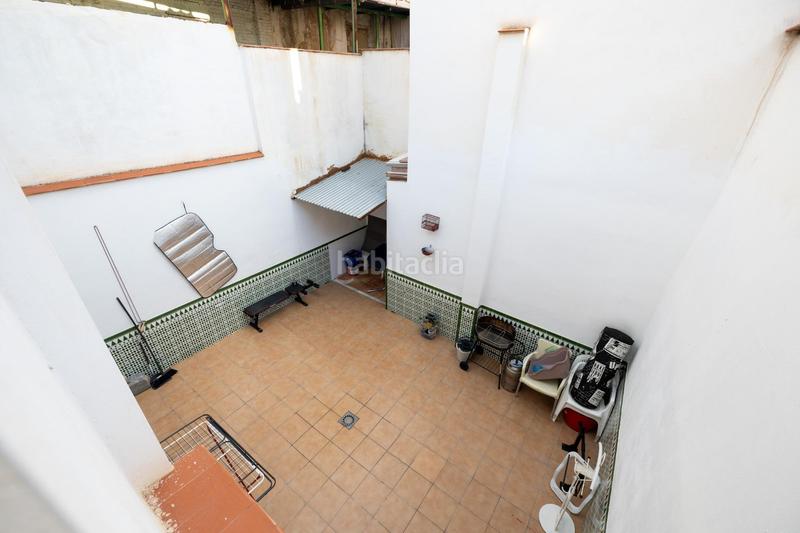 Foto 4d3d9f1d-26f9-4e4e-af1e-cb2699d9c144. Casa adosada en san sebastian 5 casa , ideal para inversión en Albolote