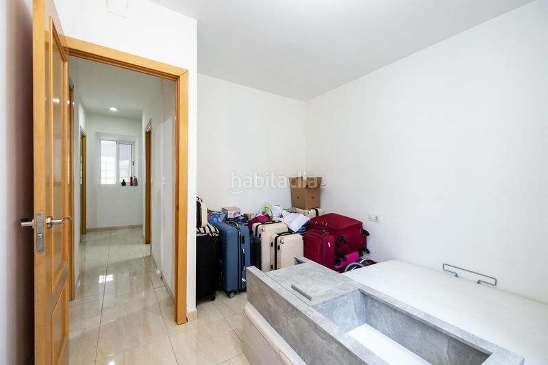 Foto cbc4dba6-bc63-493e-b864-26adaf8209ad. Casa adosada en san sebastian 5 casa , ideal para inversión en Albolote