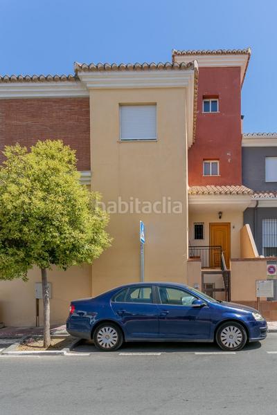 Foto 7cd6db9a-3511-4fdc-80e2-ab4bb32d75a4. Casa aparellada amb calefacció a San Miguel Armilla
