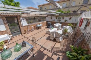Maison jumelée  Calle miguel rios. Preciosa casa adosada de 3 dormitorios, con garaje doble de 53 m