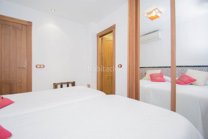 Foto c99417c4-0155-4c5a-8899-05ce65b62805. Casa  dividida en 4 apartamentos ideal para inversion en Güéjar Sierra