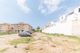 Terreny residencial  Calle calle amura de estribor. Parcela urbana en segunda línea de playa motril