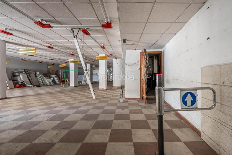 Foto 89540c81-eacd-4f42-943b-07de7b50cf88. Local comercial a Cenes de la Vega