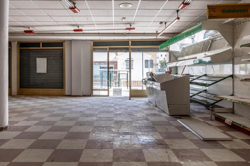 Foto 971cddd3-b6d8-4593-a32a-1d32e436032e. Local comercial a Cenes de la Vega