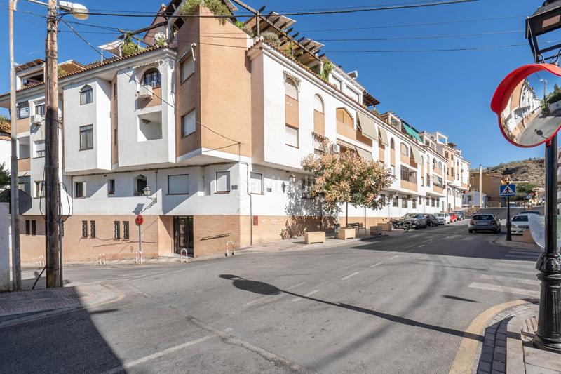 Foto c19ed56c-2b62-4615-9e2c-fb8cc4f5fe4a. Local comercial a Cenes de la Vega