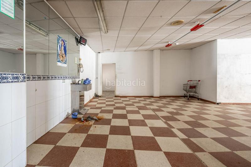 Foto c268da83-94af-4bd4-8f3a-30aeb59ed3fc. Local comercial a Cenes de la Vega