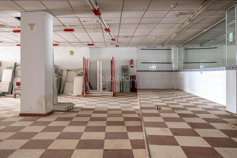 Foto fcdf3f1f-9526-4c27-86dc-ec30ae2938de. Local comercial a Cenes de la Vega