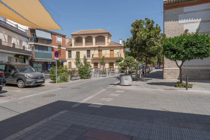 Foto ce364b6c-10ff-460a-83a2-e54df566709b. Piso  haciendo esquina en cullar vega en Cúllar Vega