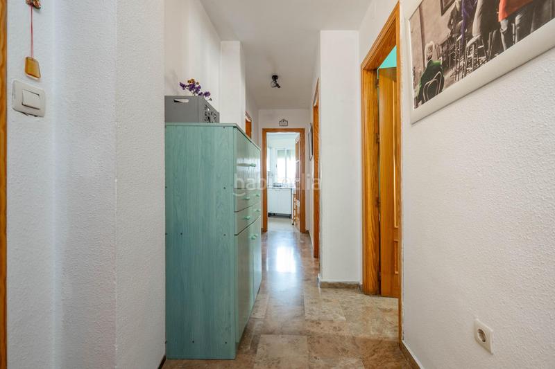 Foto f2617ce5-49ad-4143-a4ba-8dd5d7382b82. Piso  haciendo esquina en cullar vega en Cúllar Vega