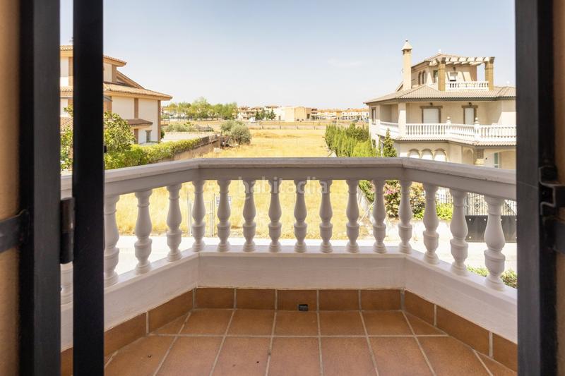 Foto 2418f5d8-d1fc-4372-a831-0a13c4b05e93. Chalet en calle residencial el carmelo 54 chalet con piscina en el carmelo en Ogíjares