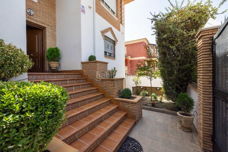 Foto dc2a4c0a-9874-4ade-8101-3b0f27106a89. Chalet en calle residencial el carmelo 54 chalet con piscina en el carmelo en Ogíjares