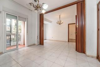 Appartement  Emperatriz eugenia. Piso con balcón en emperatriz eugenia