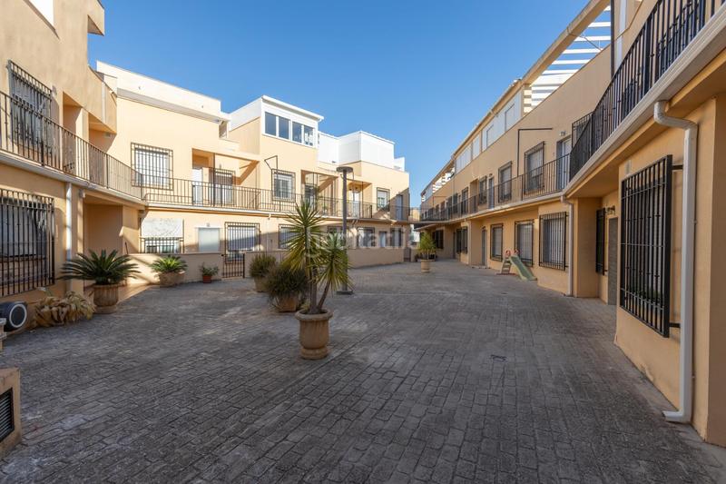 Foto 9ba93f30-81d6-416e-8e0b-3d1c8d20bf7d. Dachwohnung mit parking in Villa de Otura