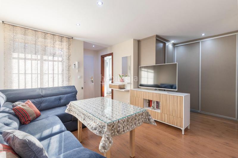 Foto eb0e55a9-4747-44c8-985d-2fdf8ecda57e. Dachwohnung mit parking in Villa de Otura