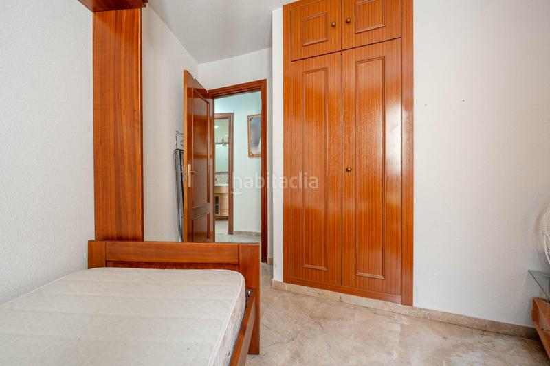 Foto 016e1c13-329b-42b9-af94-f0e354dc1f02. Piso en calle maría zambrano 1 piso con piscina en alhendin en Alhendín