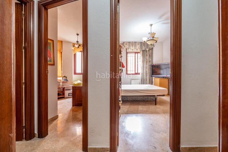 Foto 08d7df5c-bc09-487c-8beb-7e3a86a3ee50. Piso en calle maría zambrano 1 piso con piscina en alhendin en Alhendín