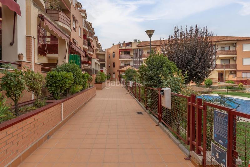 Foto 193d9f75-3b17-4e73-9fde-1b1838fba81e. Piso en calle maría zambrano 1 piso con piscina en alhendin en Alhendín