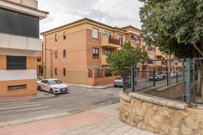 Foto 69c9d7ac-dbda-4ba4-9dd7-cf1ac8d276aa. Piso en calle maría zambrano 1 piso con piscina en alhendin en Alhendín