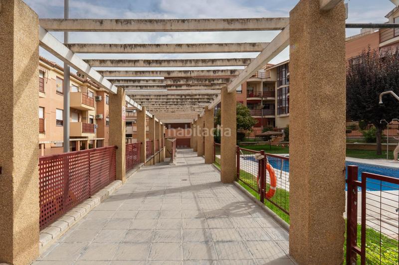Foto 936533c2-6e63-47b7-8f14-8f007c91ae4b. Piso en calle maría zambrano 1 piso con piscina en alhendin en Alhendín
