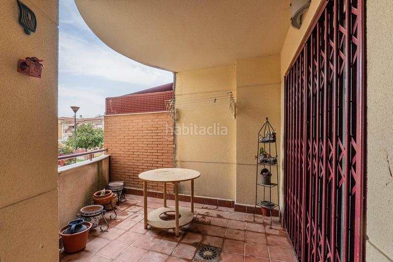 Foto c7ee19dd-3720-4a14-a39e-5c52dca9cf80. Piso en calle maría zambrano 1 piso con piscina en alhendin en Alhendín