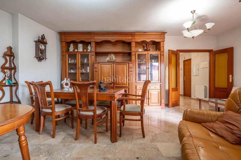 Foto dabb4bf8-560a-4fa7-825b-c06ecadd903f. Piso en calle maría zambrano 1 piso con piscina en alhendin en Alhendín