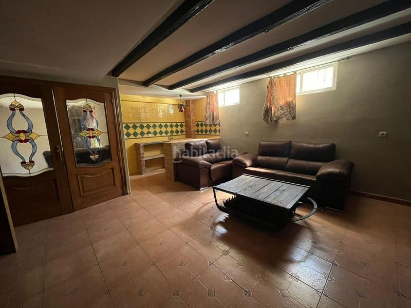 Foto 0bff8f0b-6931-485b-b7c1-312b605455eb. Casa en calle calle londres vivienda haciendo esquina en Vegas del Genil