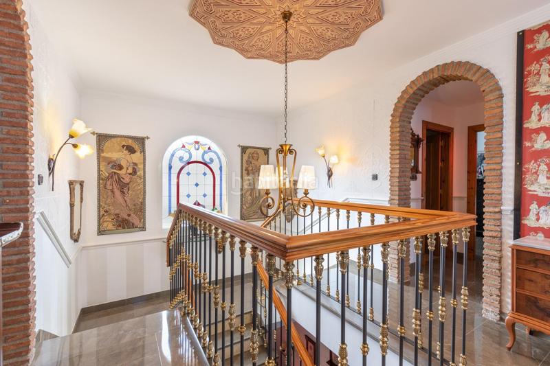 Foto 063f8848-366c-4b8a-98dd-c6196e3d8c36. Casa espectacular chalet en el centro en Atarfe