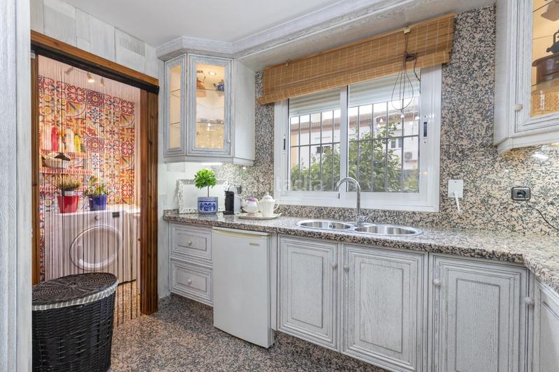 Foto 4e749e81-7bed-422c-a653-dcdc0f11eaf1. Casa espectacular chalet en el centro en Atarfe