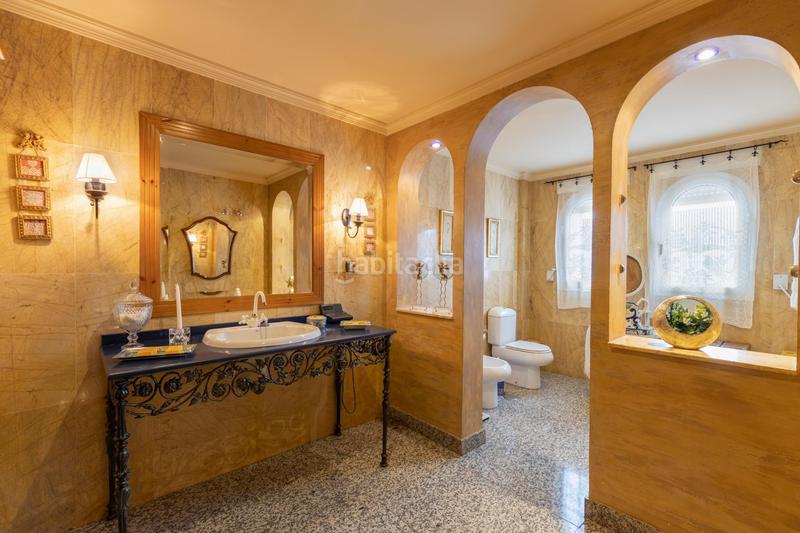 Foto 580f2c91-79ed-4f0c-a0b7-255025a4b2bb. Casa espectacular chalet en el centro en Atarfe