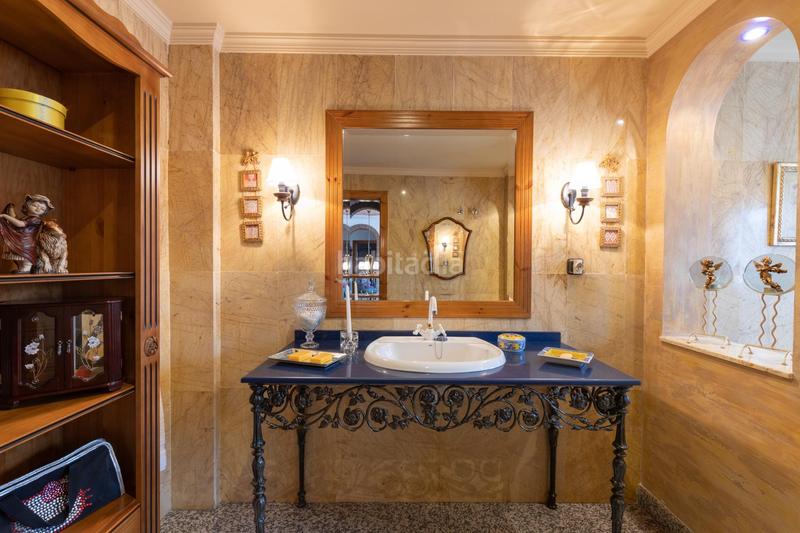 Foto bf4c6aa1-e3e9-4515-aafe-64f63ee130f5. Casa espectacular chalet en el centro en Atarfe