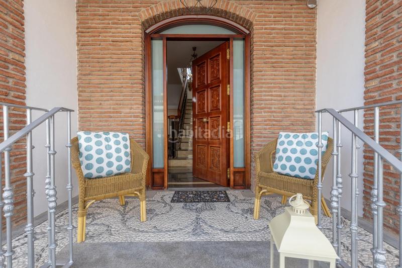 Foto e4ea2166-2186-4663-a08a-76dbbe2025a9. Casa espectacular chalet en el centro en Atarfe