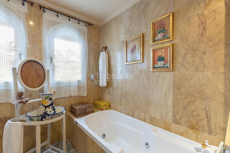 Foto f223b8af-8f16-4103-b663-1cc25979af61. Casa espectacular chalet en el centro en Atarfe