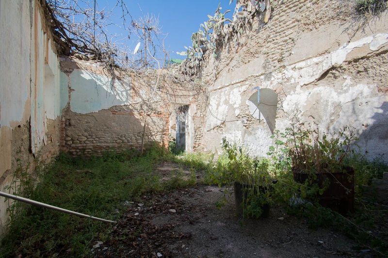 Foto 46397a79-d926-4b71-b5ba-da21a9211621. Wohngrundstück in calle camino nuevo del cementerio in Granada