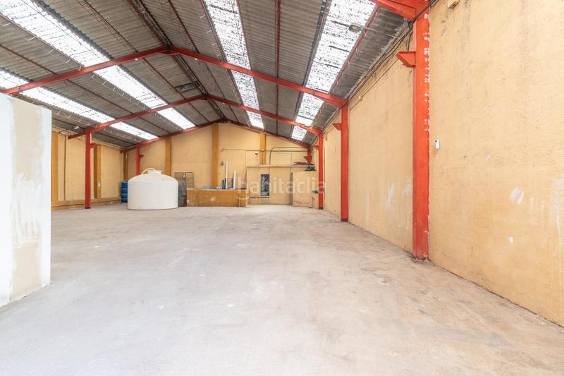 Foto 5b115f7b-b384-4c79-86e4-54def3c9de9e. Fabrikhalle in calle duende 12 Pulianas in Pulianas