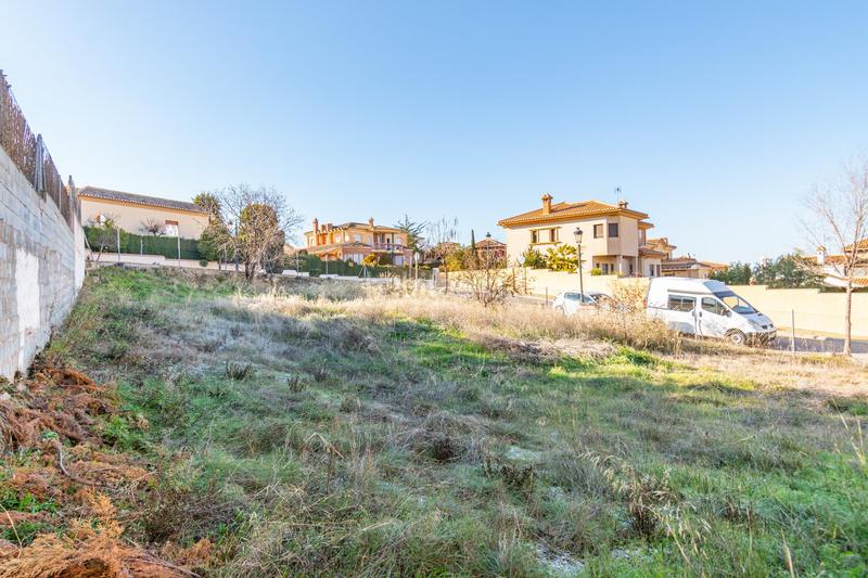 Foto ea5d72d6-9dfa-481a-b64b-558a223c854c. Wohngrundstück in calle calle de altea in Villa de Otura