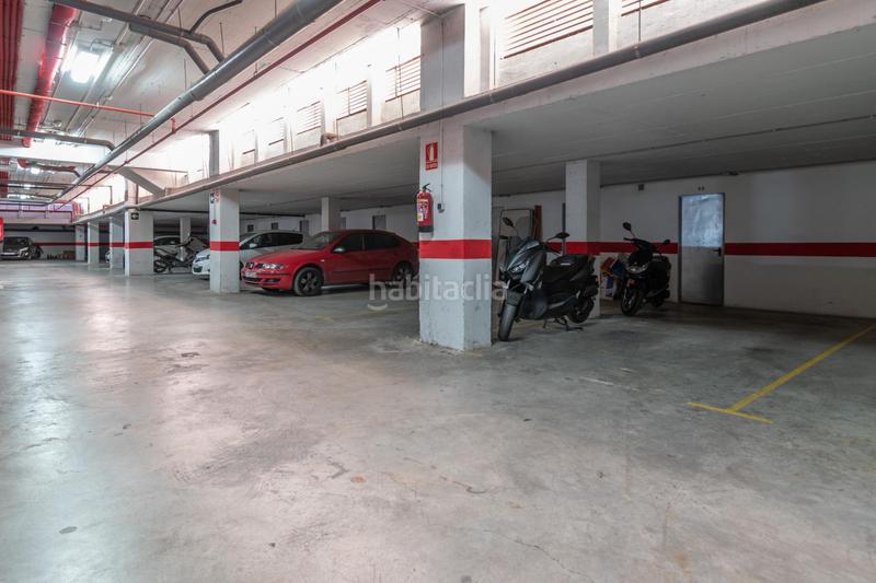 Foto 57ee4e44-c04d-405a-a6c8-84aaf76f6586. Appartamento con parcheggio in Híjar Gabias (Las)