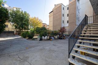 Terreny residencial  Calle herreria. Vivienda con diferentes posibilidades en la zubia