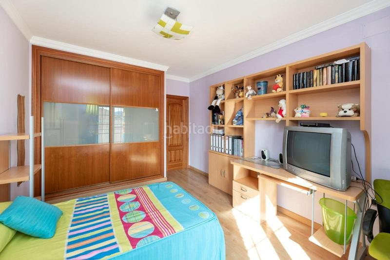 Foto 6b6adebe-6924-4c66-83fd-15c5eb790d65. Chalet with heating parking pool in Gójar