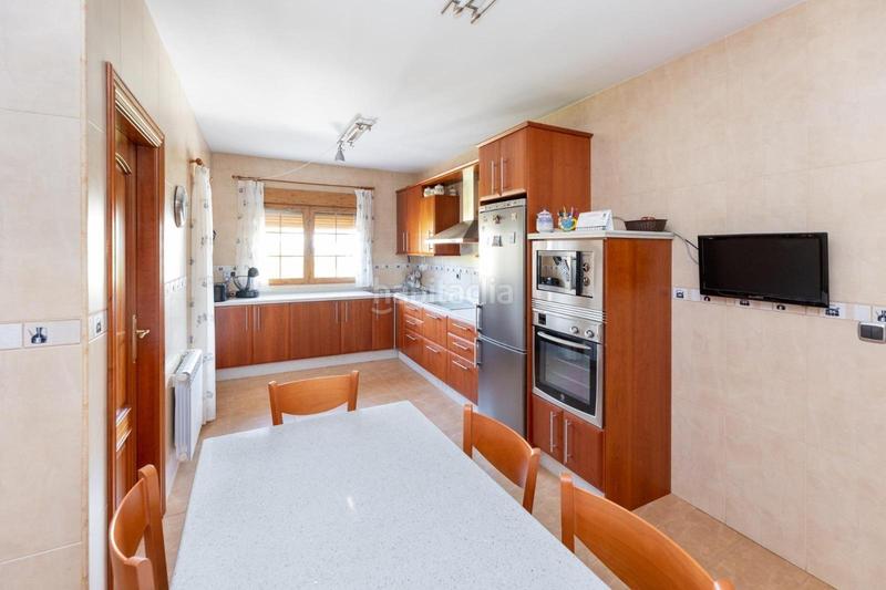 Foto 7d9feafd-119c-4402-92e9-fd9908a693d4. Chalet with heating parking pool in Gójar