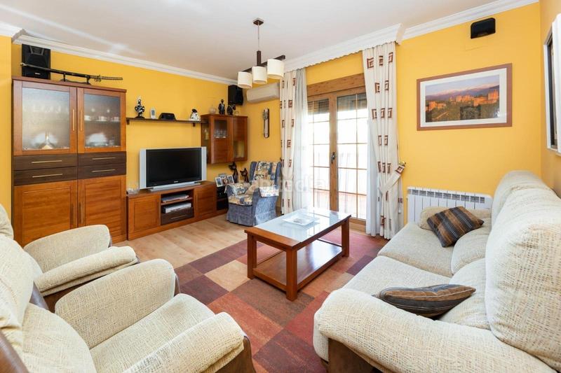 Foto f503db54-0cd1-4830-b466-c63255604906. Chalet with heating parking pool in Gójar