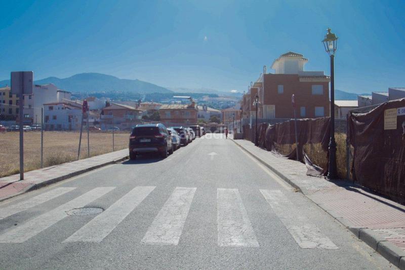 Foto 0591e758-8584-4cca-a0bb-69823ba93243. Terreny residencial a camino de los coches a Cájar